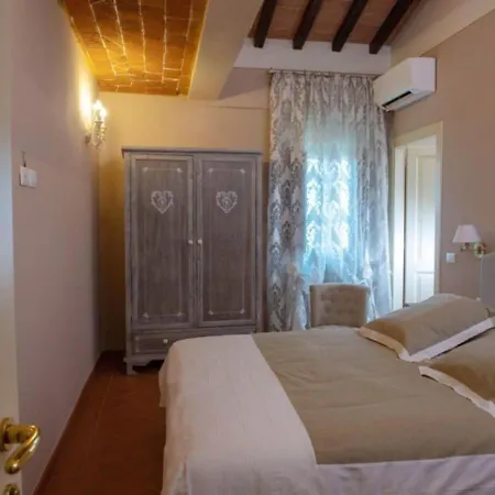 Tenuta Piroddi Farm stay *